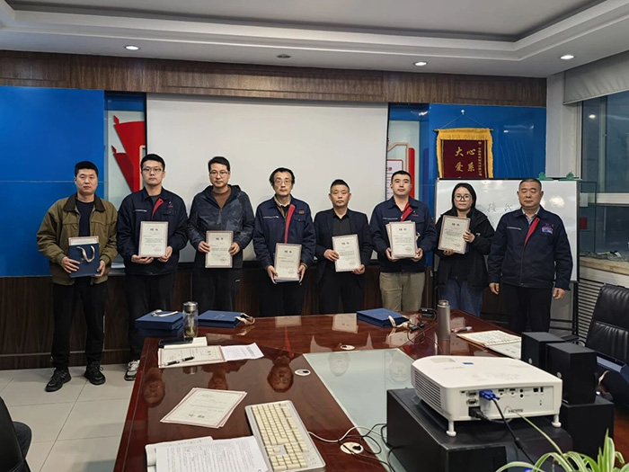 金山钛业2026年度四大委员会及研发中心成立 金山钛业2026年度四大委员会及研发中心成立